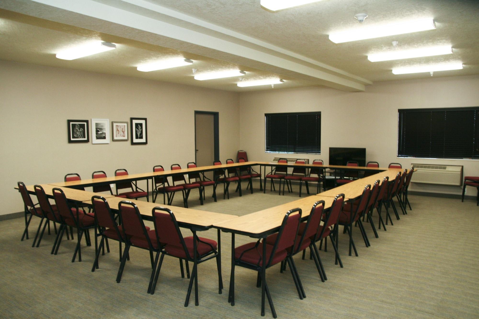 Country Inn & Suites By Radisson, Prineville, Or מראה חיצוני תמונה