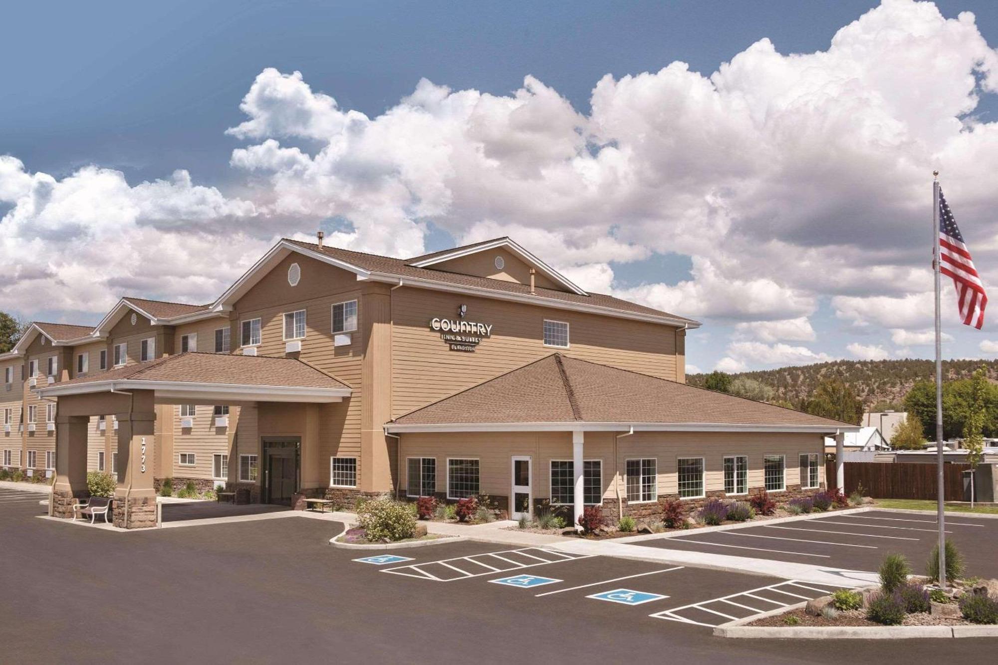 Country Inn & Suites By Radisson, Prineville, Or מראה חיצוני תמונה