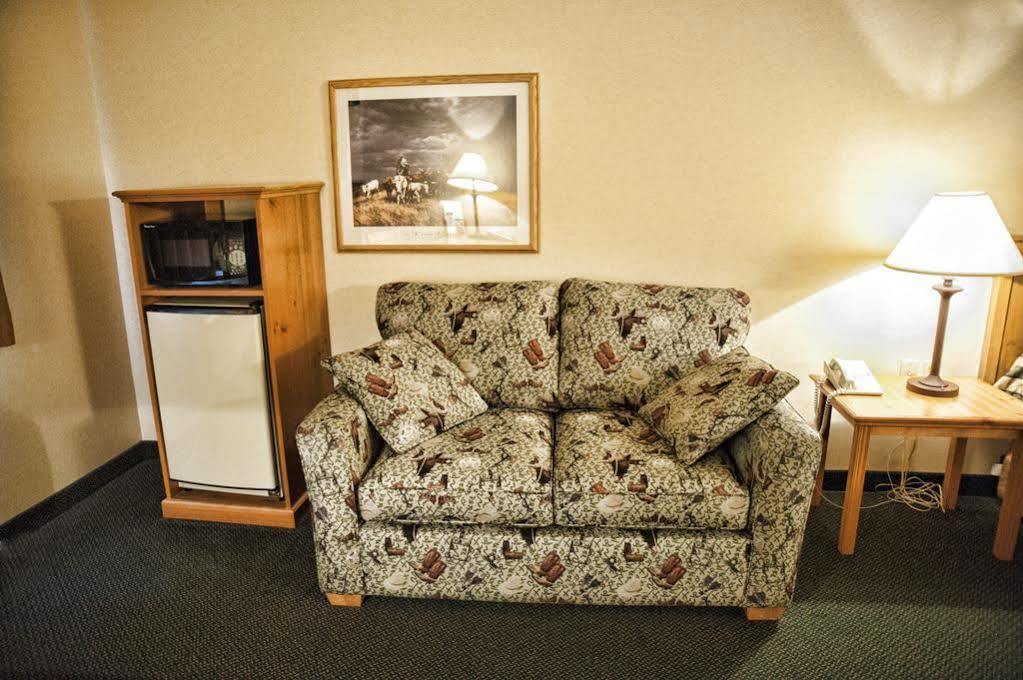 Country Inn & Suites By Radisson, Prineville, Or מראה חיצוני תמונה