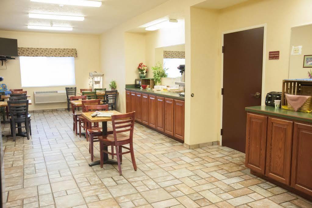 Country Inn & Suites By Radisson, Prineville, Or מראה חיצוני תמונה