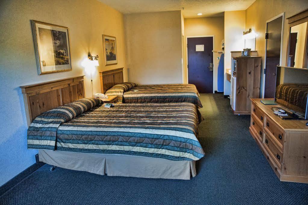 Country Inn & Suites By Radisson, Prineville, Or מראה חיצוני תמונה